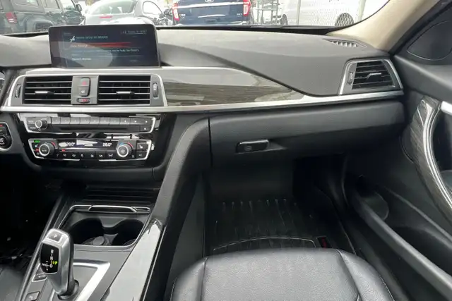 2017 BMW 3 Series 328d xDrive AWD  - No Accident - Photo 17