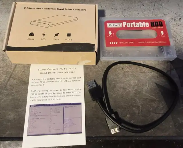 USB 3.0 SATA HARD DRIVE ENCLOSURE – 2.5' SSD/HDD – TOOL-FREE $15