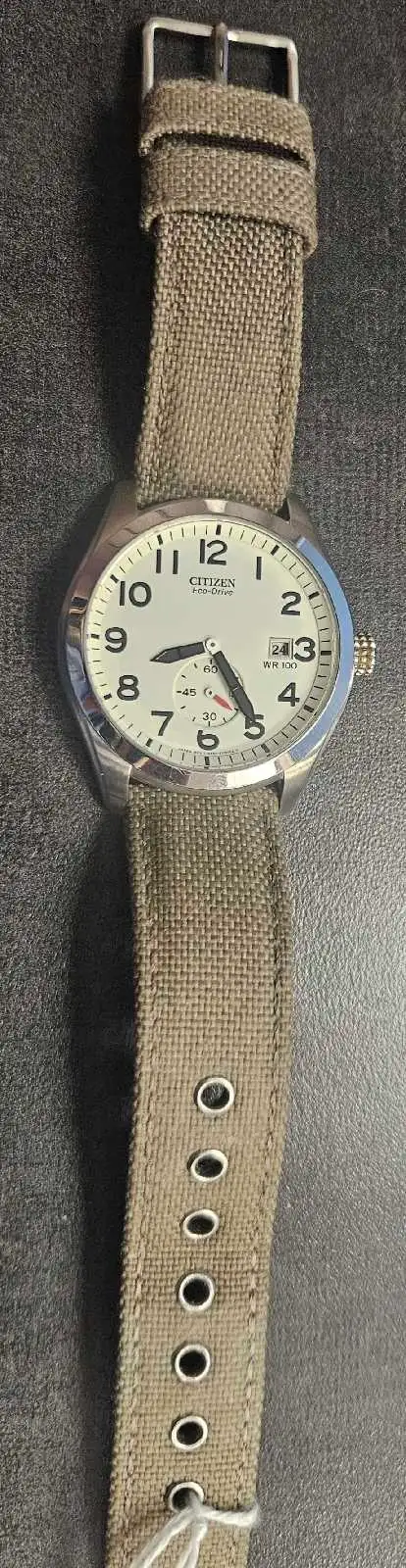 Citizen Eco Drive Wrist Watch - Photo 3