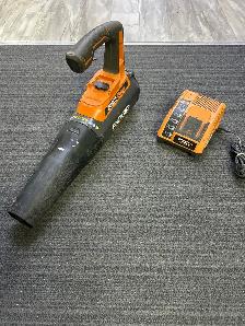 Rigid R860403 Leaf Blower 4AH  Charger battery not included
