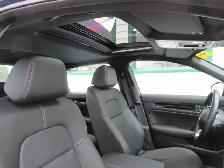 2025 Honda Civic Sedan Hybrid Sport Touring with only 3000kms! F - Photo 8