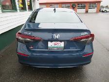 2025 Honda Civic Sedan Hybrid Sport Touring with only 3000kms! F - Photo 13