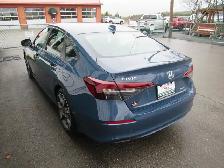 2025 Honda Civic Sedan Hybrid Sport Touring with only 3000kms! F - Photo 16