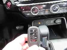 2025 Honda Civic Sedan Hybrid Sport Touring with only 3000kms! F - Photo 29