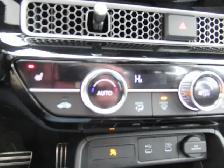 2025 Honda Civic Sedan Hybrid Sport Touring with only 3000kms! F - Photo 30