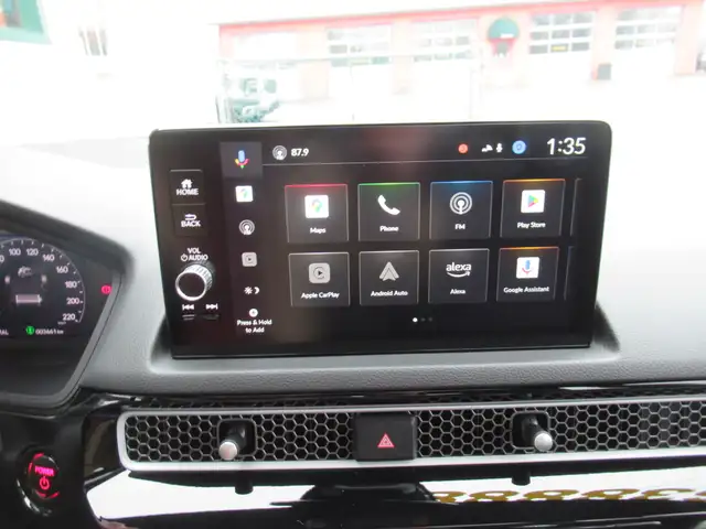 2025 Honda Civic Sedan Hybrid Sport Touring with only 3000kms! F - Photo 31