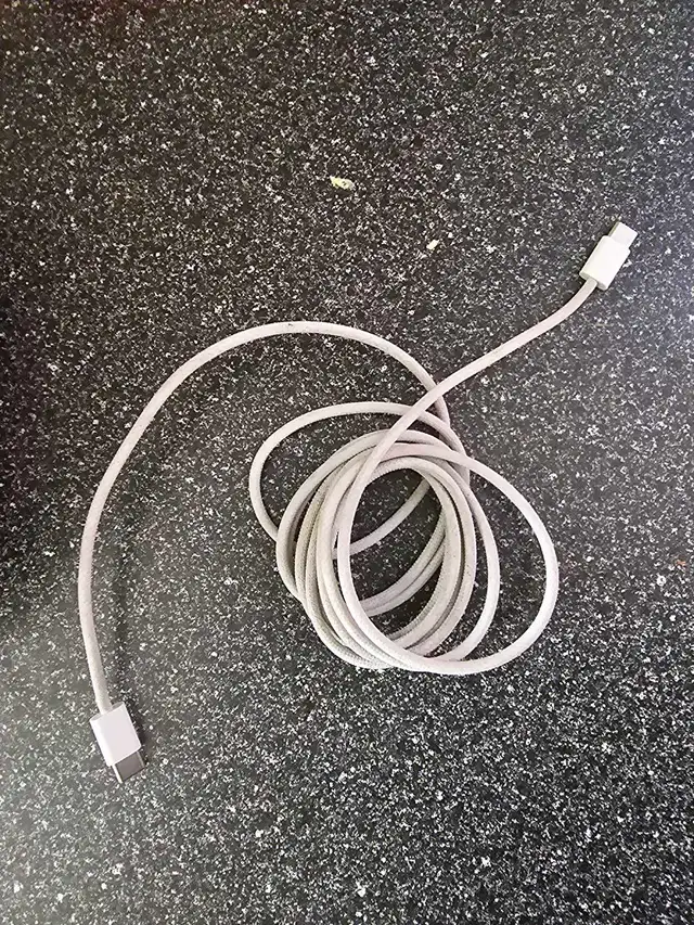 câble de chargement (chargeur) 25.00$ tax inclus - Photo 3