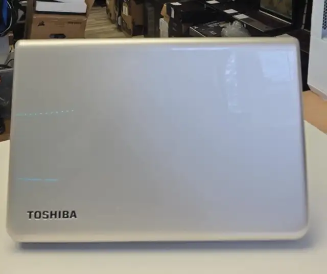 Toshiba L70-B 17,3po i5-4210U 16Go RAM SSD 480Go DVD HDMI Win11 - Photo 3