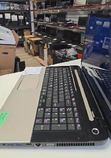 Toshiba L70-B 17,3po i5-4210U 16Go RAM SSD 480Go DVD HDMI Win11 - Photo 4