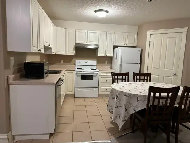 North Nanaimo 1 bed legal suite available April 1st - Photo 8