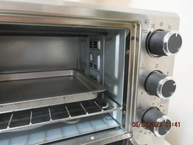 Convection Oven - Photo 3