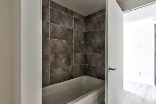 4 1/2 style-condo à Pointe-aux-Trembles - Juillet - Internet - Photo 9