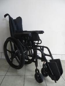 Wheelchair - Photo 2