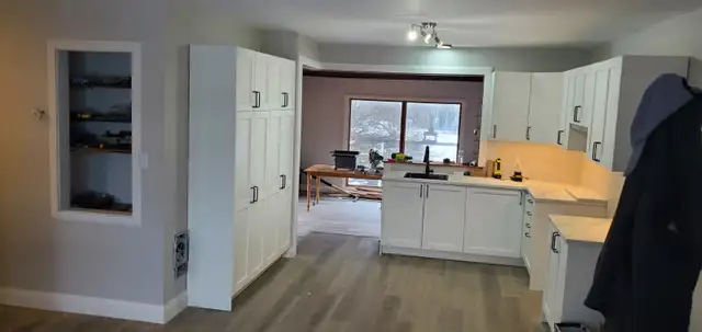 2 Plus Bedroom apartment in 4plex with full basement - Photo 2