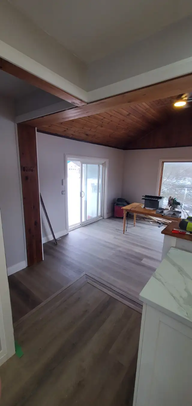 2 Plus Bedroom apartment in 4plex with full basement - Photo 3