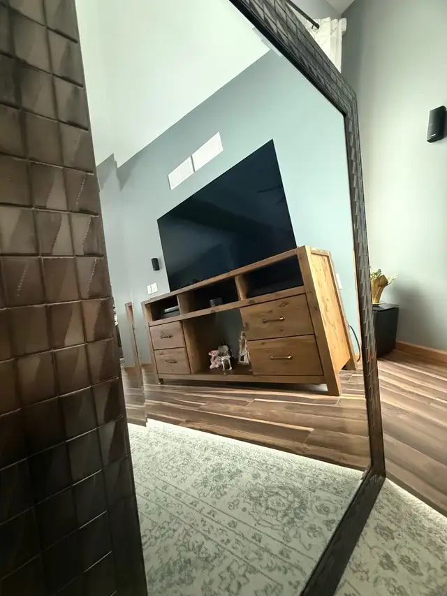 42.5" X 30.5" Framed, beveled mirror - Photo 3