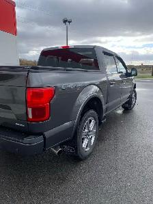 Ford F150 Lariat - Photo 2