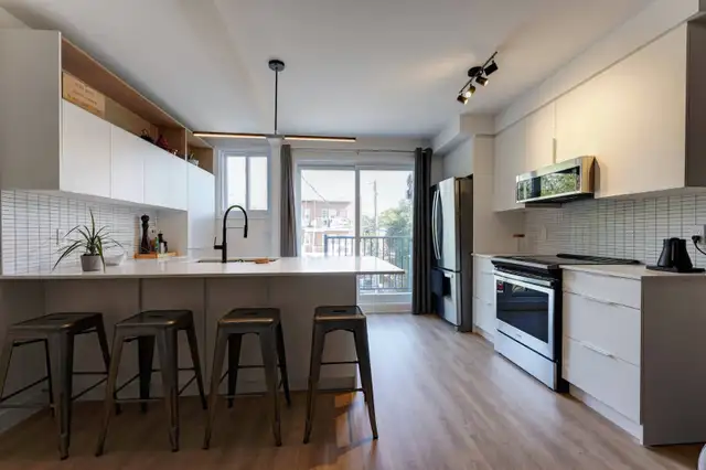 4 1/2 métro Pie-IX - Quartier HOMA à Montréal - Comme neuf