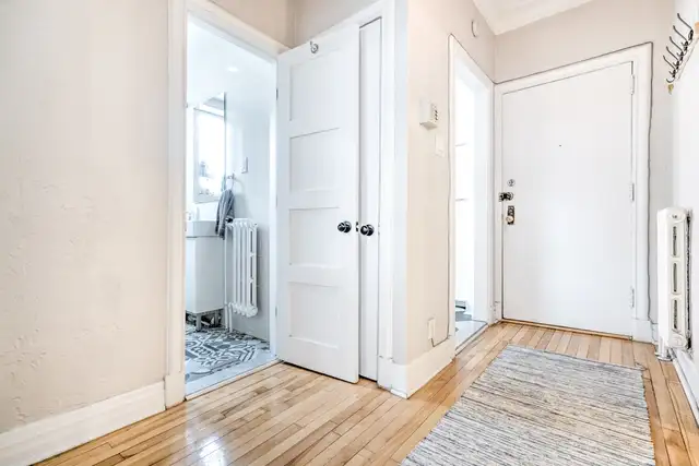 Furnished 2BR Summer Apartment – 5 Min Walk to McGill | May–Aug - Photo 5