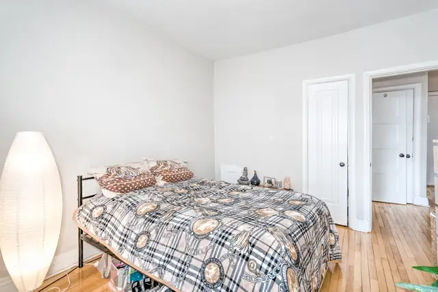 Furnished 2BR Summer Apartment – 5 Min Walk to McGill | May–Aug - Photo 8