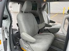 2013 Toyota Sienna MOBILITY WHEELCHAIR ACCESSIBLE VAN-WARRANTY - Photo 19
