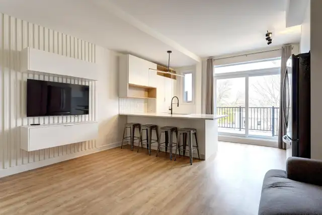 4 1/2 rénové à neuf et meublé à Montréal - Juillet - Internet - Photo 4