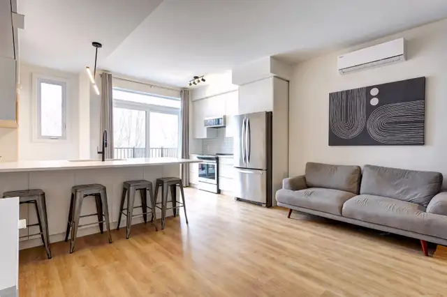 4 1/2 rénové à neuf et meublé à Montréal - Juillet - Internet - Photo 5