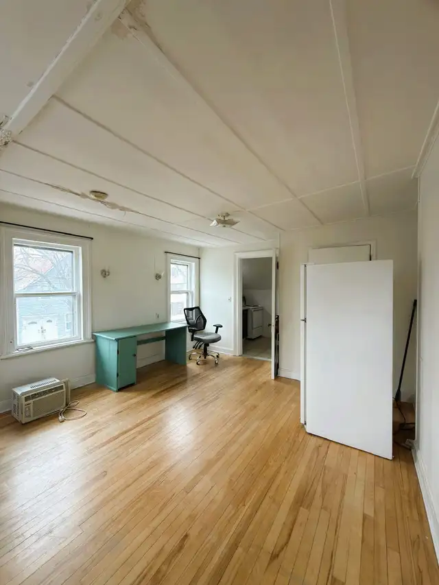 433 George St, unit 2, Bachelor(1bath1kt 1F)South, Heat included