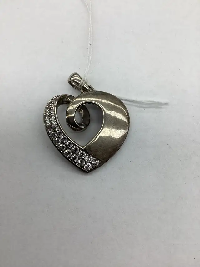 breloque stainless cœur