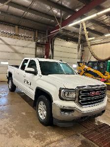 2017 GMC Sierra for Tender - Photo 2