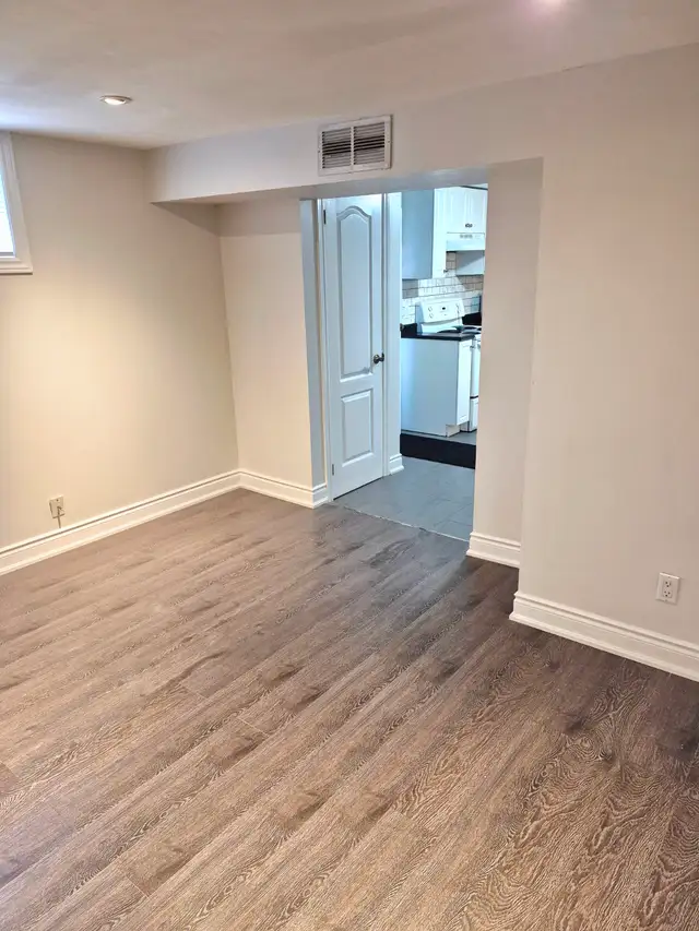 Beautifully renovated apartment - Photo 3