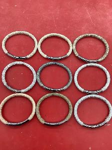 bracelet en tissus 5$ chacun