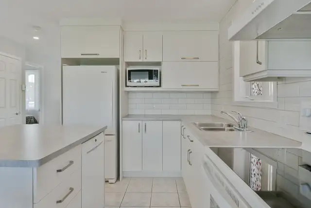 Condo-hôtel,  formule tout inclus, Vieux-Longueuil. - Photo 2