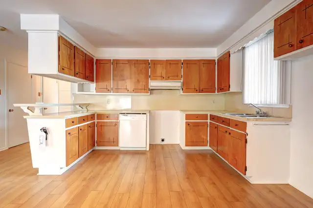 Grand 3 1/2 à louer St-Eustache - Libre maintenant - TOUT INCLUS - Photo 2