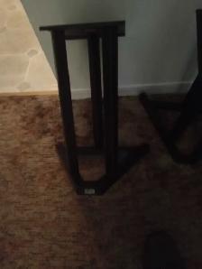 Supports pour haut-parleurs Atlantis hauteur 15 pouces. - Photo 2