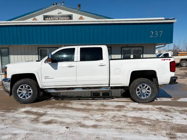 2015 Chevrolet Silverado 2500 HD Diesel ONLY 165,KM