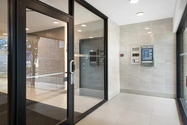 2 Bedroom Apartment for Rent - 7170 Darcel Ave - Photo 5