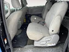 2015 Toyota Sienna Backup camera Bluetooth 7-seaters - Photo 13