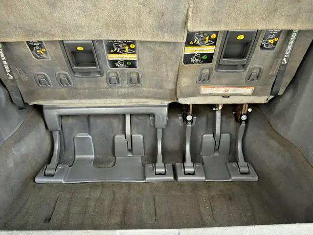 2015 Toyota Sienna Backup camera Bluetooth 7-seaters - Photo 16