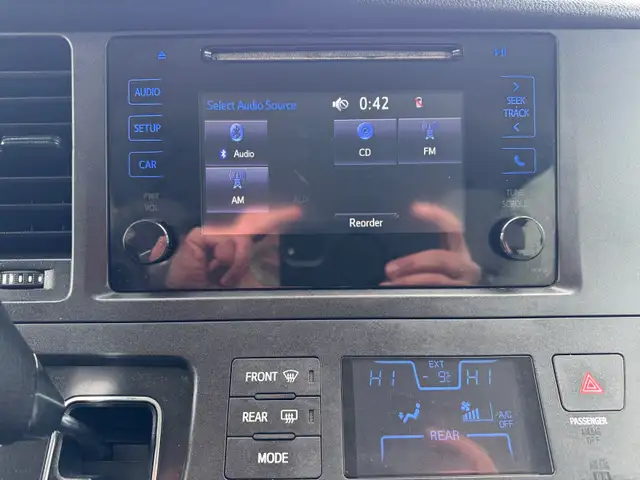 2015 Toyota Sienna Backup camera Bluetooth 7-seaters - Photo 18