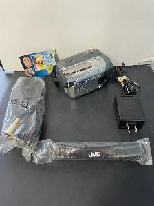 AS-IS JVC DIGITAL VIDEO CAMERA GR-DA30U W/BOX - Photo 4