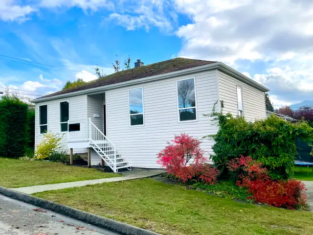 Newly renovated 3 bedroom / 1 bathroom in South Port Alberni