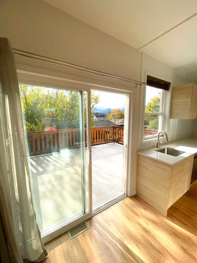 Newly renovated 3 bedroom / 1 bathroom in South Port Alberni - Photo 6