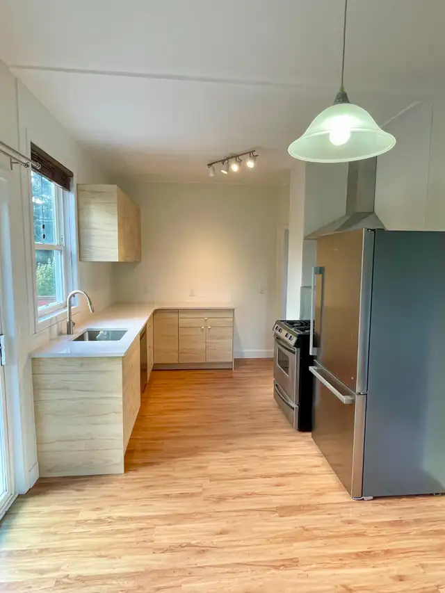 Newly renovated 3 bedroom / 1 bathroom in South Port Alberni - Photo 8