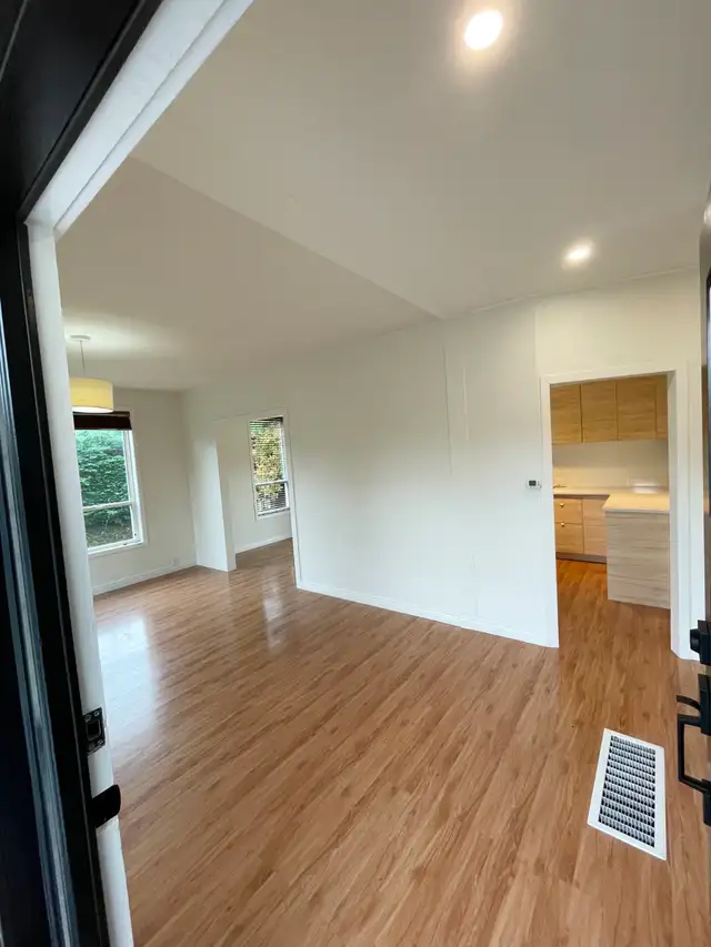 Newly renovated 3 bedroom / 1 bathroom in South Port Alberni - Photo 9