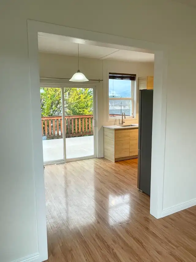 Newly renovated 3 bedroom / 1 bathroom in South Port Alberni - Photo 11
