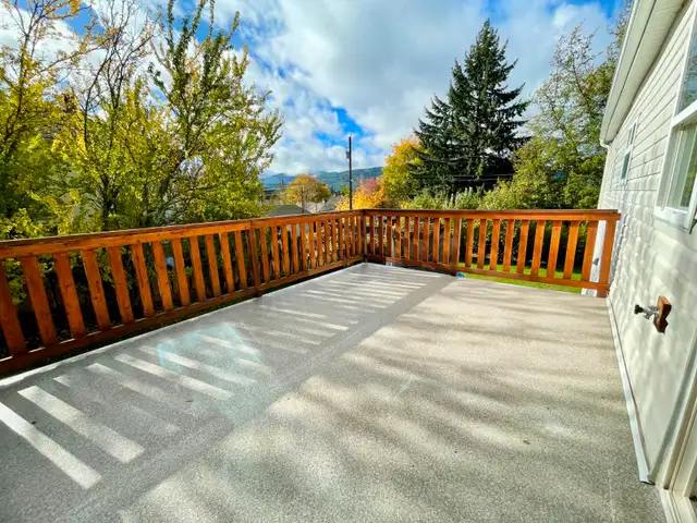 Newly renovated 3 bedroom / 1 bathroom in South Port Alberni - Photo 13