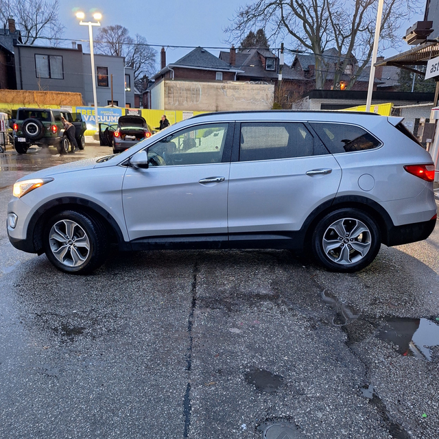 2015 Hyundai Santa Fe XL Luxury, 6 seats, AWD, 3.3l 6cyl - Photo 4