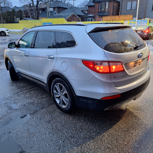 2015 Hyundai Santa Fe XL Luxury, 6 seats, AWD, 3.3l 6cyl - Photo 5