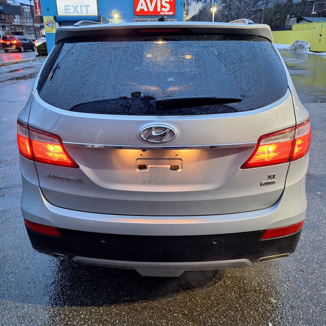 2015 Hyundai Santa Fe XL Luxury, 6 seats, AWD, 3.3l 6cyl - Photo 6